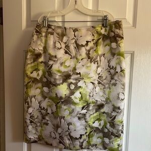 Jones New York. Green and grey skirt.